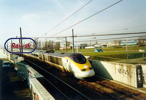 Súprava TGV Eurostar vchádza do tunelu severne od žst. SNCF Lille Europe (© Martin ROTTMANN - Február 1999)
